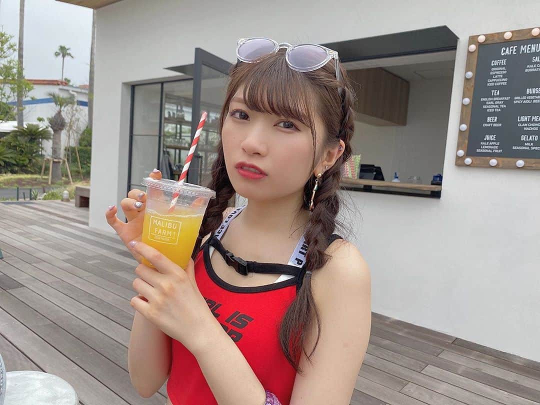 西萌葉のインスタグラム：「🌴🍉🍍🏄🏻‍♀️ ㅤㅤㅤ 夏だね〜 ㅤㅤㅤㅤ」