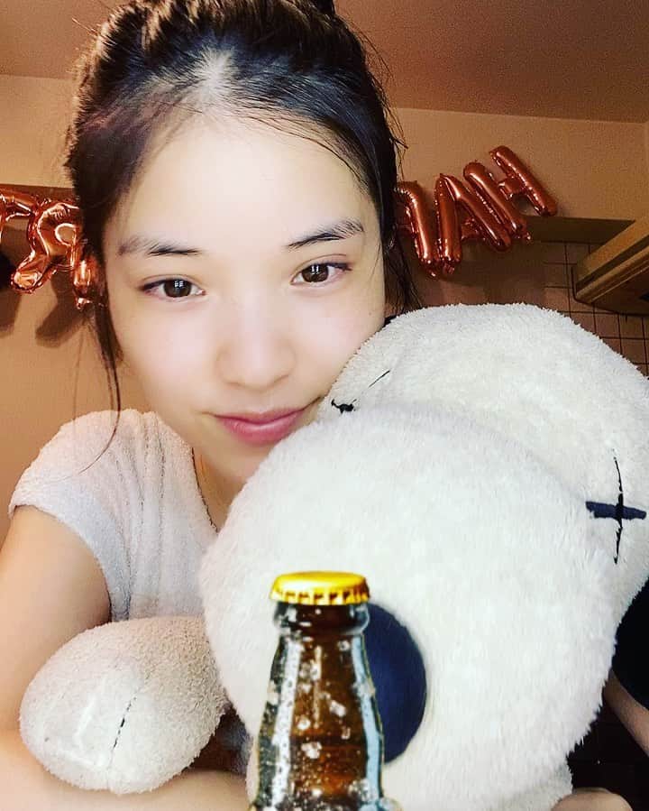 仮谷せいらのインスタグラム：「後ろに大量の部屋干し😂 早くカラッと晴れてくれ〜🥺🥺🥺🥺  #スヌ男」