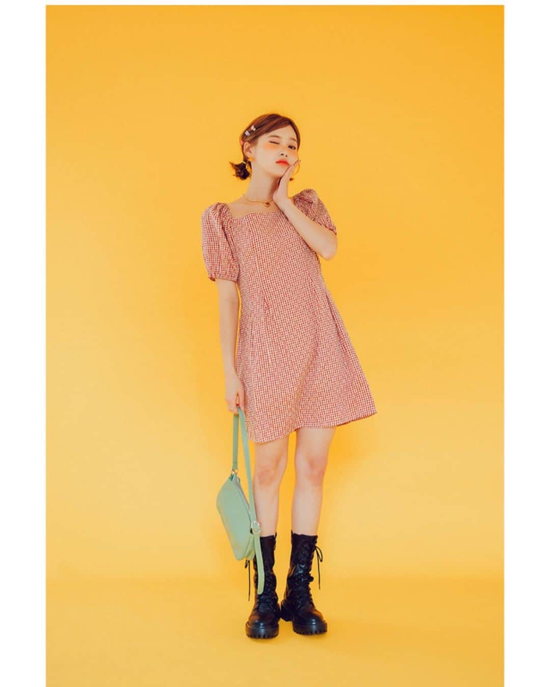Yoonbitnaさんのインスタグラム写真 - (YoonbitnaInstagram)「진짜 찰떡이여따🧡✨ #🥾 #코디 #outfits」7月14日 15時37分 - bitnnaya