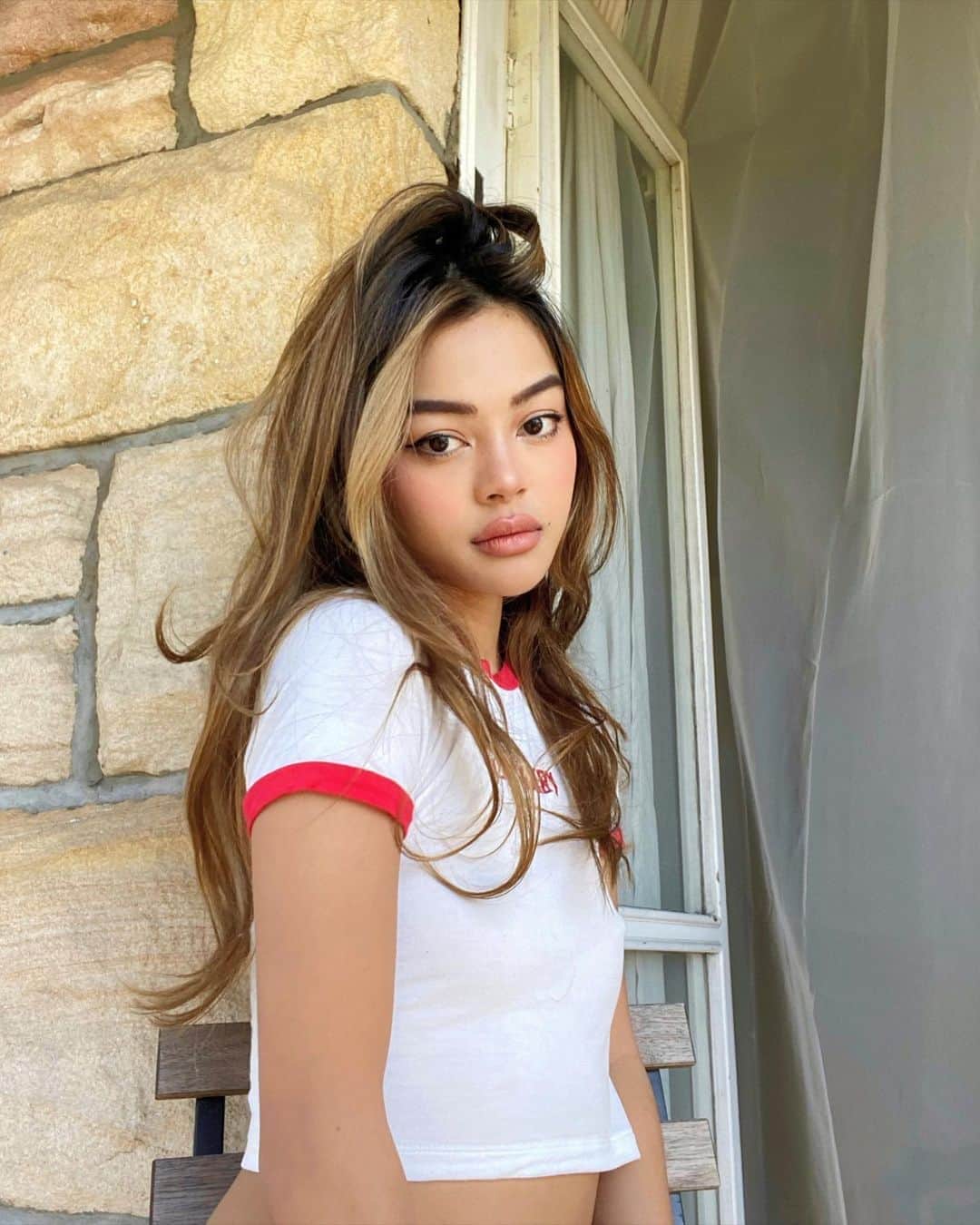 リリーマイマックのインスタグラム：「Crybaby fr @fashionnova fashionnovapartner my IGN used to always be crybabyangel 😂 what’s your go to in game name?」