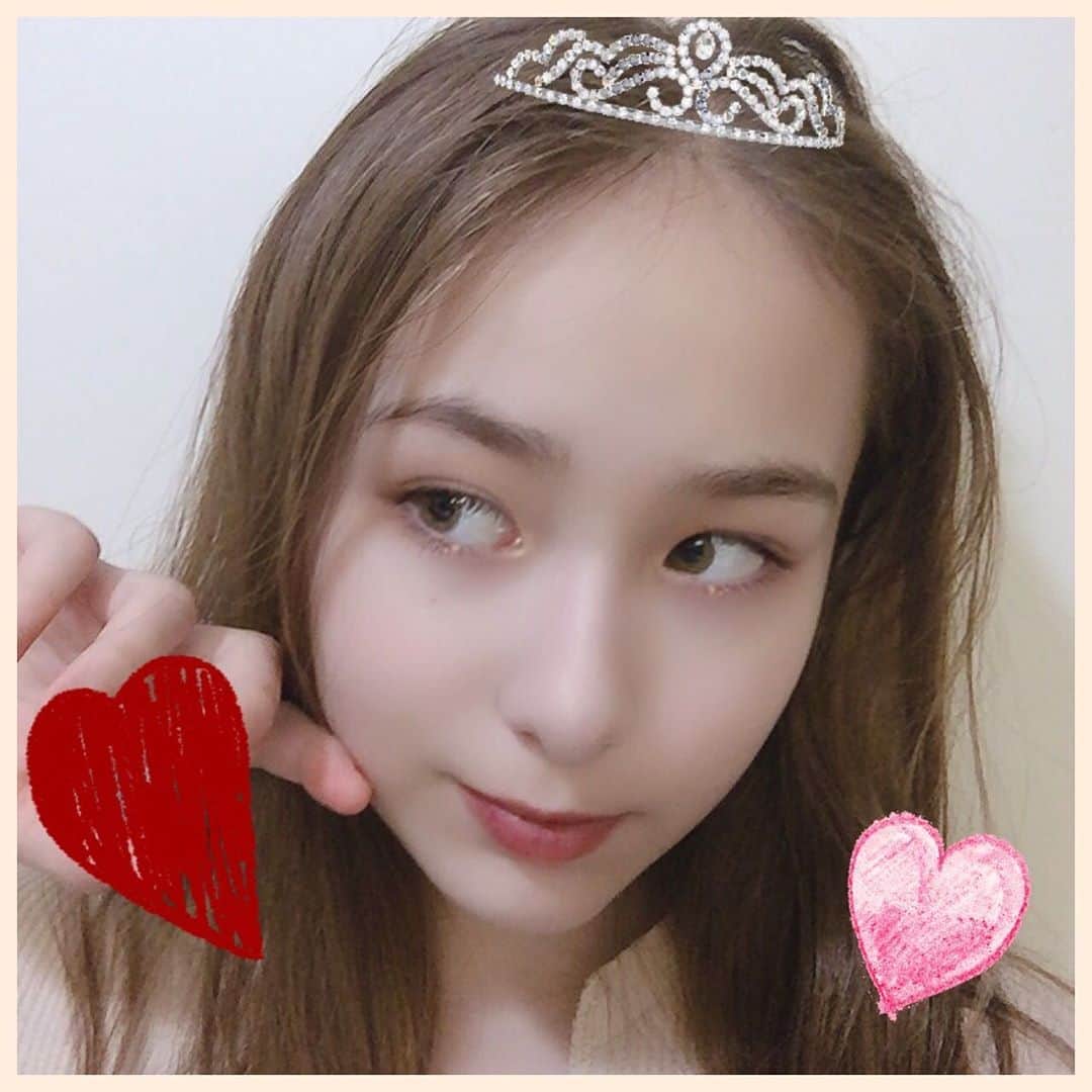 のインスタグラム：「❤️🖤❤️🖤  #サマーヘイズアイラ #アイラ #js6#小6 #model#モデル #tween#tweenmodel #girl #오오티디#패션#코디 #ハート#❤️#❤️❤️❤️  #セルフィー#セルフィー女子」