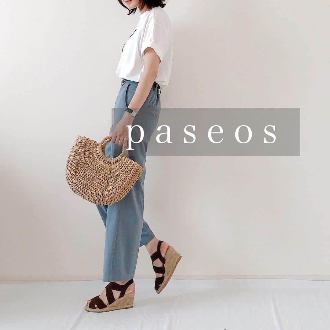 n.etsuuさんのインスタグラム写真 - (n.etsuuInstagram)「🛍2020.7.14 ・ アンバサダーをさせていただいている @paseos_official での 全身コーデ。 ・ 夏服も可愛くて、ほんとにプチプラでびっくりです😳 シンプルなカゴバッグは最近 出番多めです。 ・ 【品番】 t shirt▹4110142503 pants▹4110726311 bag▹3251243002 sandal▹3152084307 ・ ・ #パシオス#パシオスコーデ #プチプラコーデ#プチプラママコーデ #プチプラファッション#アラフォーママ#アラフォー#カラーパンツ#プリントtシャツ #大人カジュアル#mamagirl #locari#mineby3mootd #ootd」7月14日 17時40分 - n.etsuu