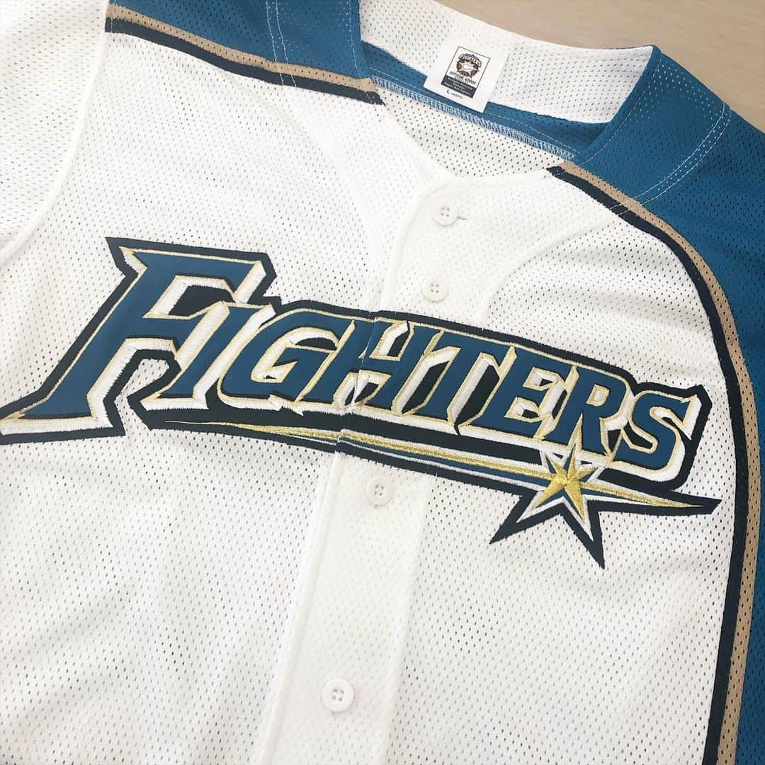 石野智子のインスタグラム：「#F熱烈応援  ‪7/14(火)18:14〜もうすぐ生中継⚾️‬  ‪「#F熱烈応援 」をつけて‬ ‪Instagramでは応援動画や写真を‬ ‪投稿してください🙌✨‬  私もユニホームを着て応援します📣  #lovefighters #北海道日本ハムファイターズ #札幌ドーム」