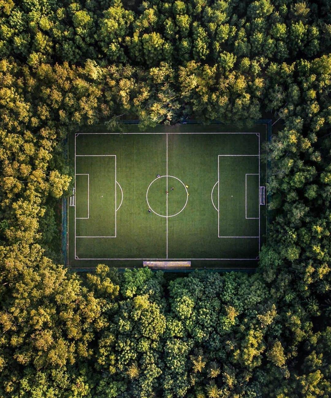 Canon Photographyさんのインスタグラム写真 - (Canon PhotographyInstagram)「Who would love to play here?  Photography - @fevonos  Curated by @henry.nathan  #football #russia #moscow #trees #sport」7月14日 18時06分 - cpcollectives