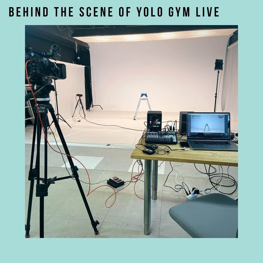 YOLOのインスタグラム：「. 本日は18日(sat)に開催するYOLO GYM LIVEのリハーサルの様子をお届け🌟  最近オンライントレーニングやってるけど、フォームが見にくい…💦とお悩みの方にはとってもオススメです👌  カメラは正面と横の2台体制で、常に先生の動きをキャッチ！ やっているトレーニングの回数や効いている部位も画面に流すので、より分かりやすい内容になっています👏  NATSUKI(@natsukiii78)先生の盛り上げ上手なトークと、ノリノリの音楽で、まるでイベントに来た気分を味わえます💕  今回は事前にチケットの購入が必要になるのでご注意⚠️ プロフィールTOPのURLから、イベントページをCheckして下さい👇👇 →@yolo.style_japan」