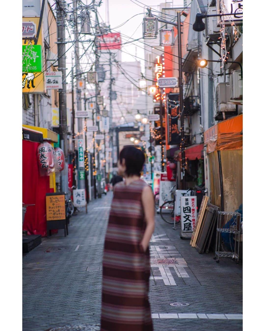 黒河内真衣子さんのインスタグラム写真 - (黒河内真衣子Instagram)「Ibuki in Brown Ethnic Pattern Jacquard Dress from #20PF shot in Asagaya, Japan.   #mamekurogouchi  #mame20pf」7月14日 18時33分 - mamekurogouchi