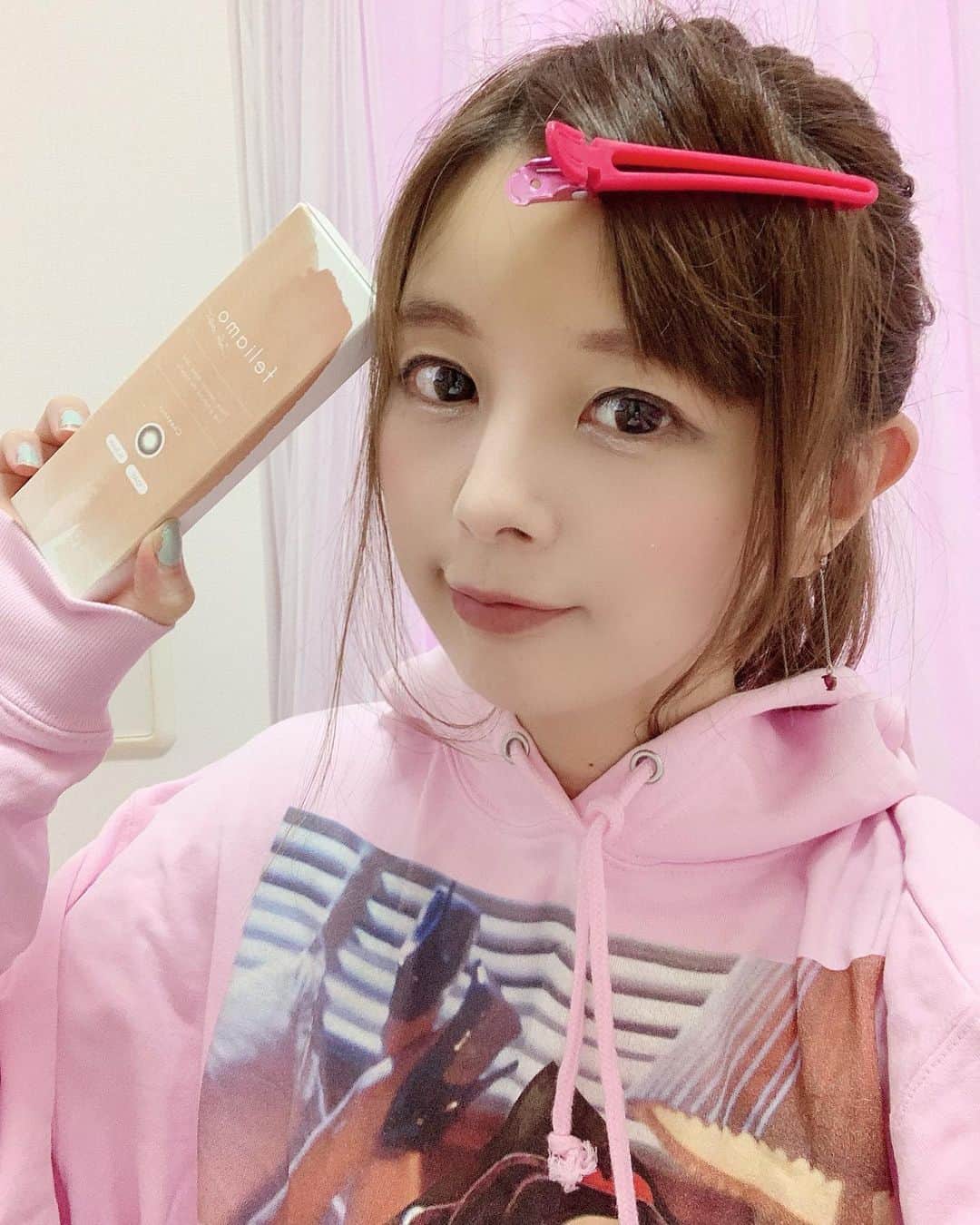 satomiさんのインスタグラム写真 - (satomiInstagram)「カラコン使用中👀 ・ イーレンズスタイルプレゼントしてもらったので早速使ってみました🎁 . ナチュラルで本当つけてることを忘れちゃうぐらい付け心地いいよ👀 カラコンだけでめっちゃ変わる‼️ . これはまいやん近づけるかもしれないです！ （嘘です。。ごめんなさい(m´・ω・｀)m ｺﾞﾒﾝ…） .  #イーレンズスタイル  #イーレンズ  #フェリアモ  #feliamo  #白石麻衣  #美容  #カラーコンタクト  #カラーコンタクトレンズ #カラコン  #カラコンレビュー  #カラコンレポ  #カラコン着画  #おすすめカラコン  #ナチュラルカラコン」7月14日 18時45分 - saatoomii47