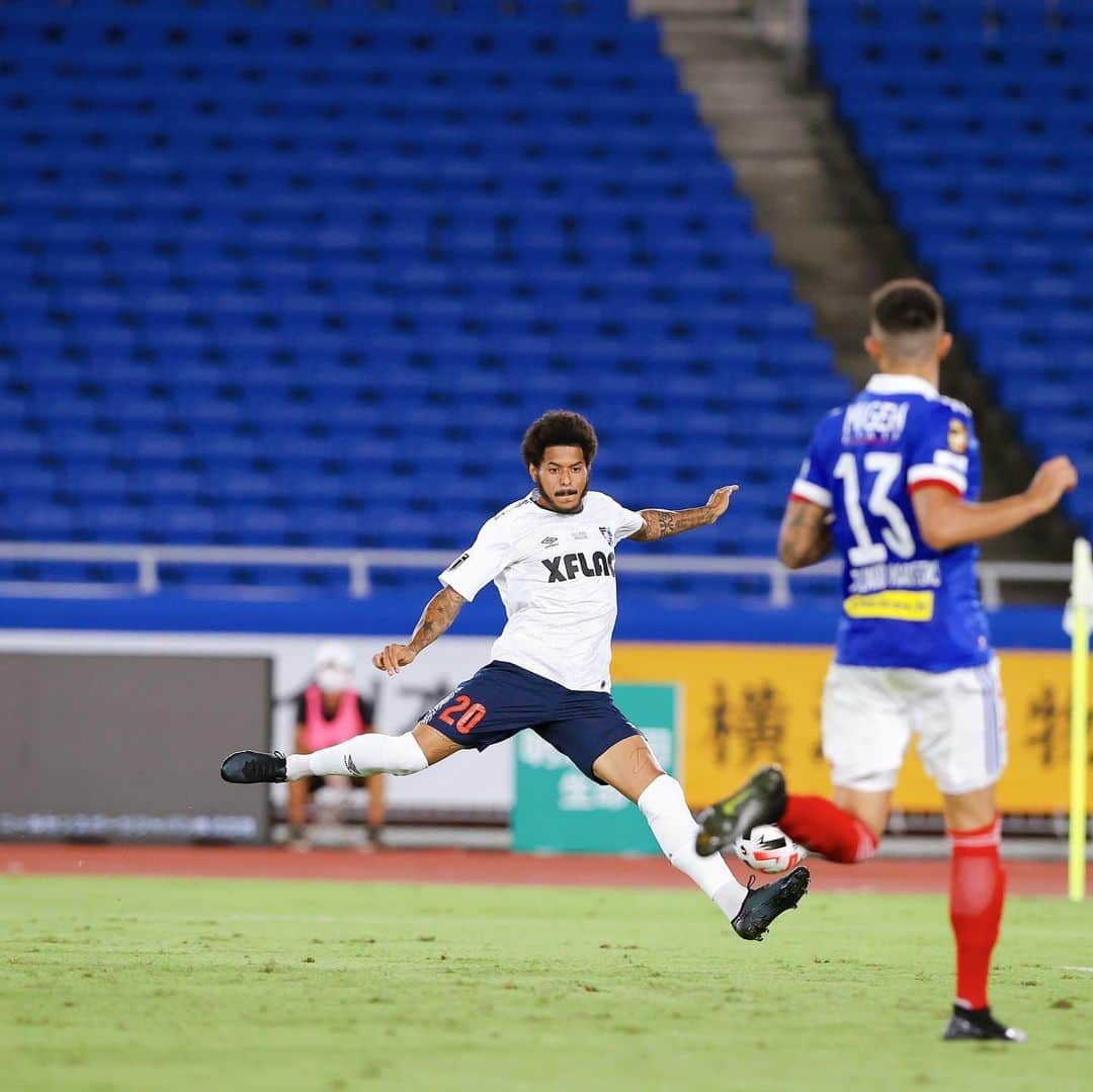 FC東京オフィシャルグッズさんのインスタグラム写真 - (FC東京オフィシャルグッズInstagram)「🔵🔴 vs #横浜F・マリノス  魔法をかけた東京のマジシャン。 ビューティフルゴールでチームを勝利に導く。 @leandrin21  @fctokyoofficial  #レアンドロ #FC東京 #fctokyo #tokyo」7月14日 19時09分 - fctokyoofficial