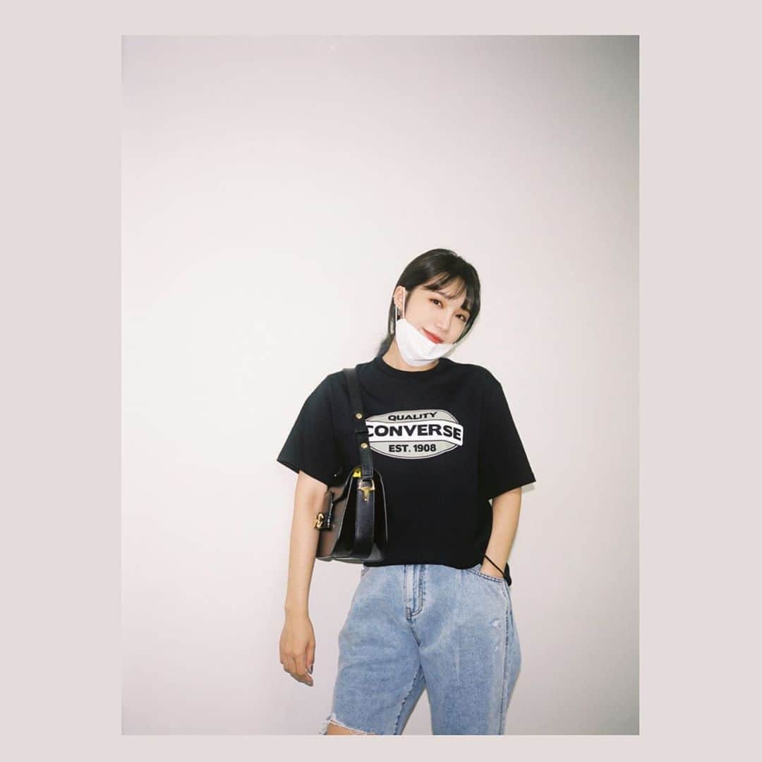 チョン・ウンジのインスタグラム：「아직하루남았다..🥶 D-1」