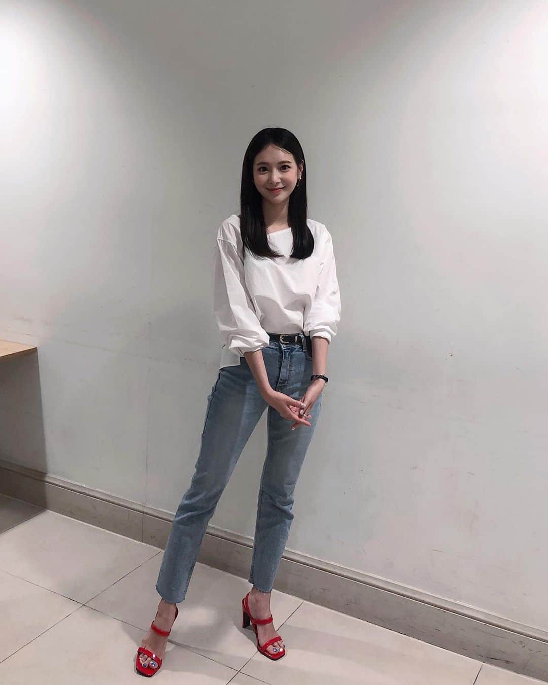 のインスタグラム：「무대인사 첫째 날」