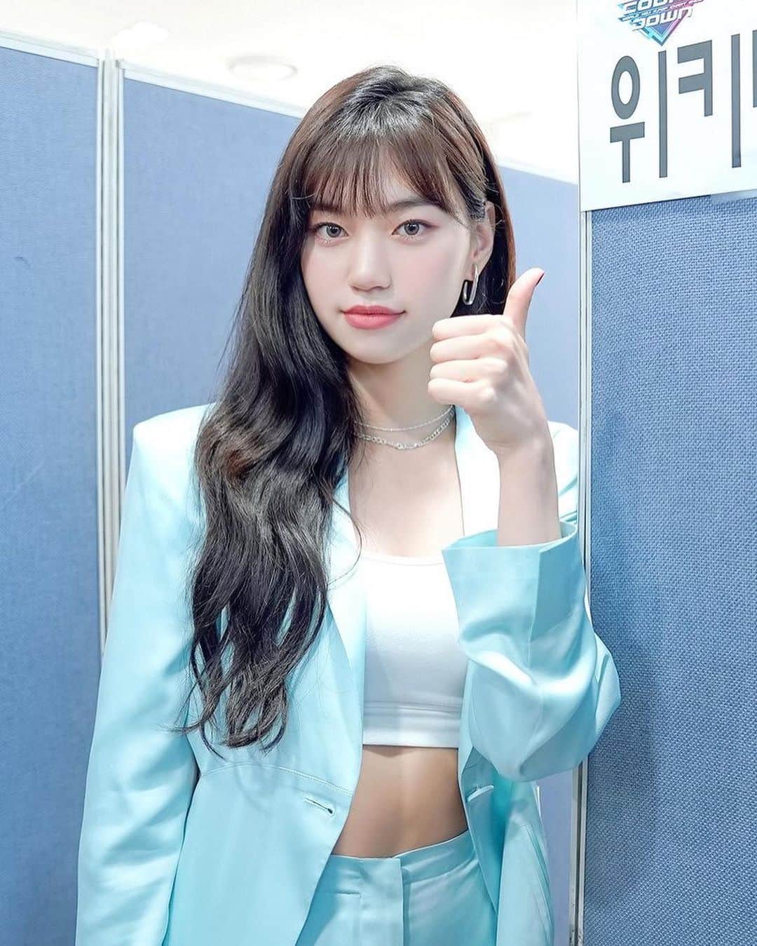 キム・ドヨンさんのインスタグラム写真 - (キム・ドヨンInstagram)「[Behind📸] 위키미키 3rd Mini Album <HIDE and SEEK> 대기실 1주차 1탄 비하인드」7月14日 19時06分 - weme.doyeon