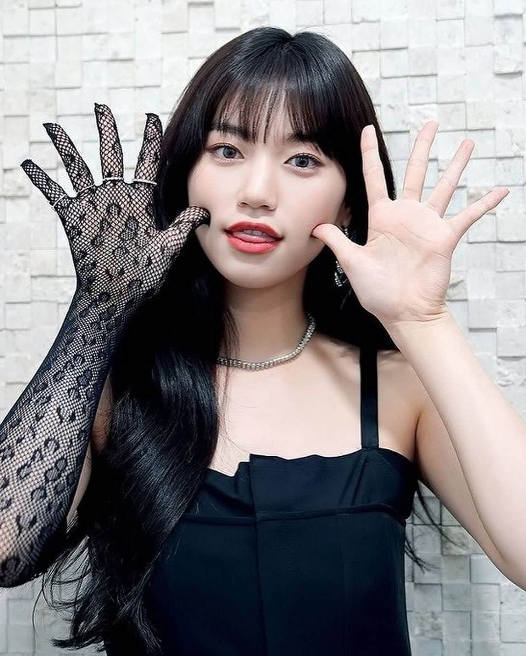 キム・ドヨンさんのインスタグラム写真 - (キム・ドヨンInstagram)「[Behind📸] 위키미키 3rd Mini Album <HIDE and SEEK> 대기실 1주차 1탄 비하인드」7月14日 19時06分 - weme.doyeon