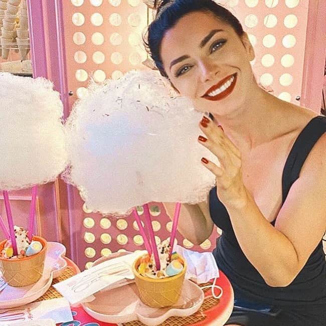 Merve Boluğurのインスタグラム