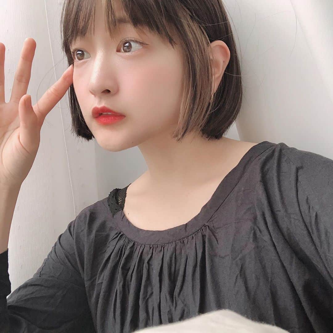 佐藤 渚さんのインスタグラム写真 佐藤 渚instagram インナーカラーを入れました あとみんなに髪切ったねってびっくりされるけど ボブに切ってます ボブ インナーカラーボブ インナーカラー グレージュ ベージュ 7月14日 19時29分 Nagisa 1222