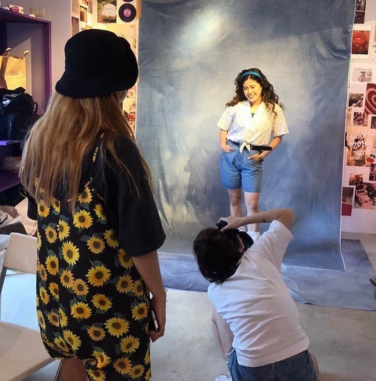maya kibbel キベルまやのインスタグラム：「Love shooting with @m_o_m_o_e @pecotecooo @zungguzungguguungguzenzenzon @megu_makeup_ & @pecoclub 🦋」