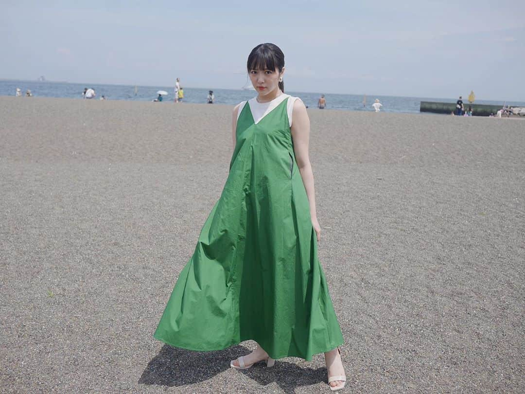 中山莉子さんのインスタグラム写真 - (中山莉子Instagram)「→﻿ 眩しいから険しい顔しかない﻿ このGUのサンダルとっても履きやすいです👡﻿ ﻿ 今日はみんなでとある打ち合わせをしまして、﻿ とても盛り上がり、わーきゃーしました！笑﻿ ﻿ 楽しみに待っててください！！﻿ ﻿ ニヤニヤ😏😳」7月14日 19時52分 - nakayama_riko_official