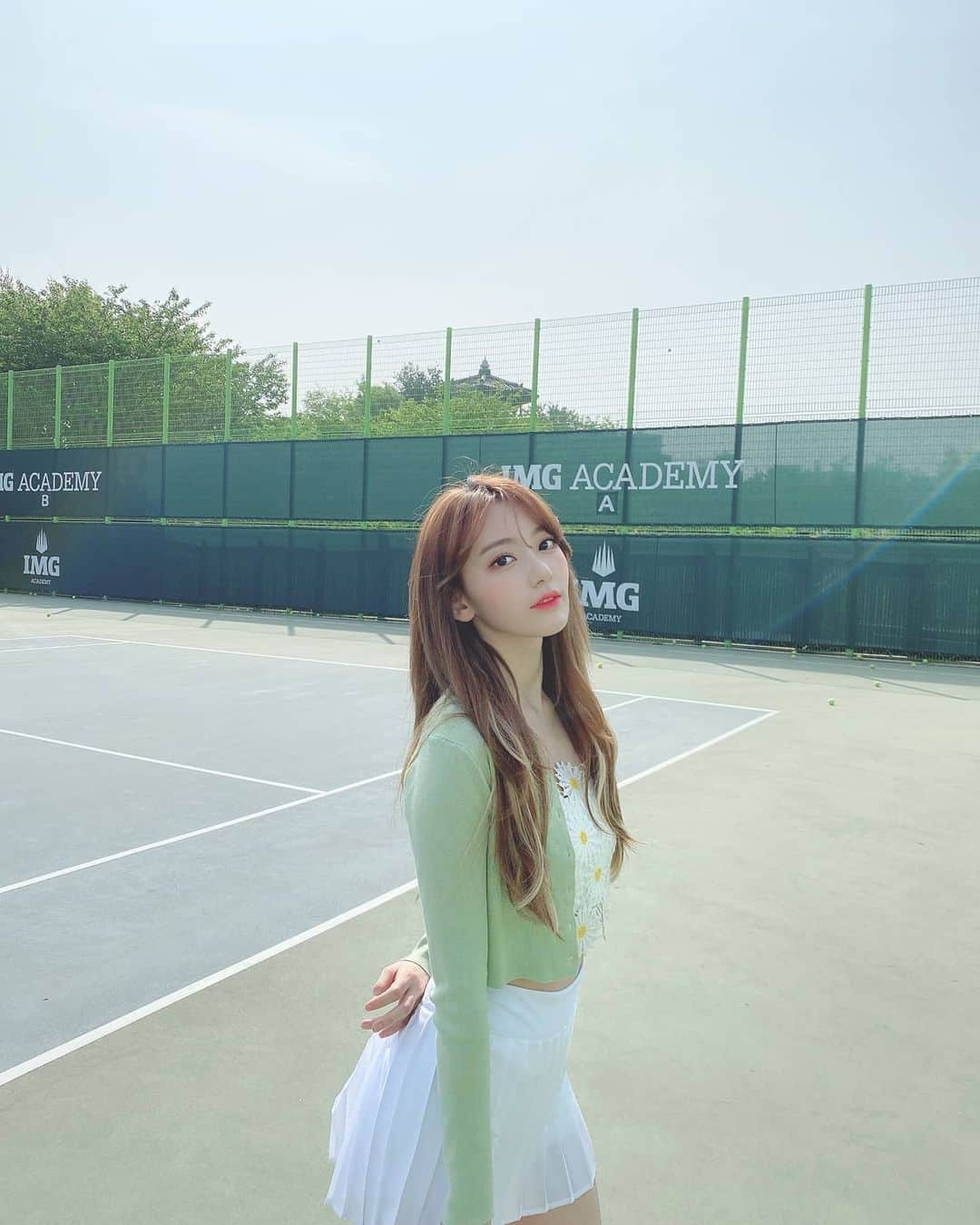 IZ*ONEさんのインスタグラム写真 - (IZ*ONEInstagram)「DICON 🐱🎾🥇 ⠀ #사쿠라 #さくら #宮脇咲良 #IZONE #아이즈원 #アイズワン」7月14日 20時00分 - official_izone