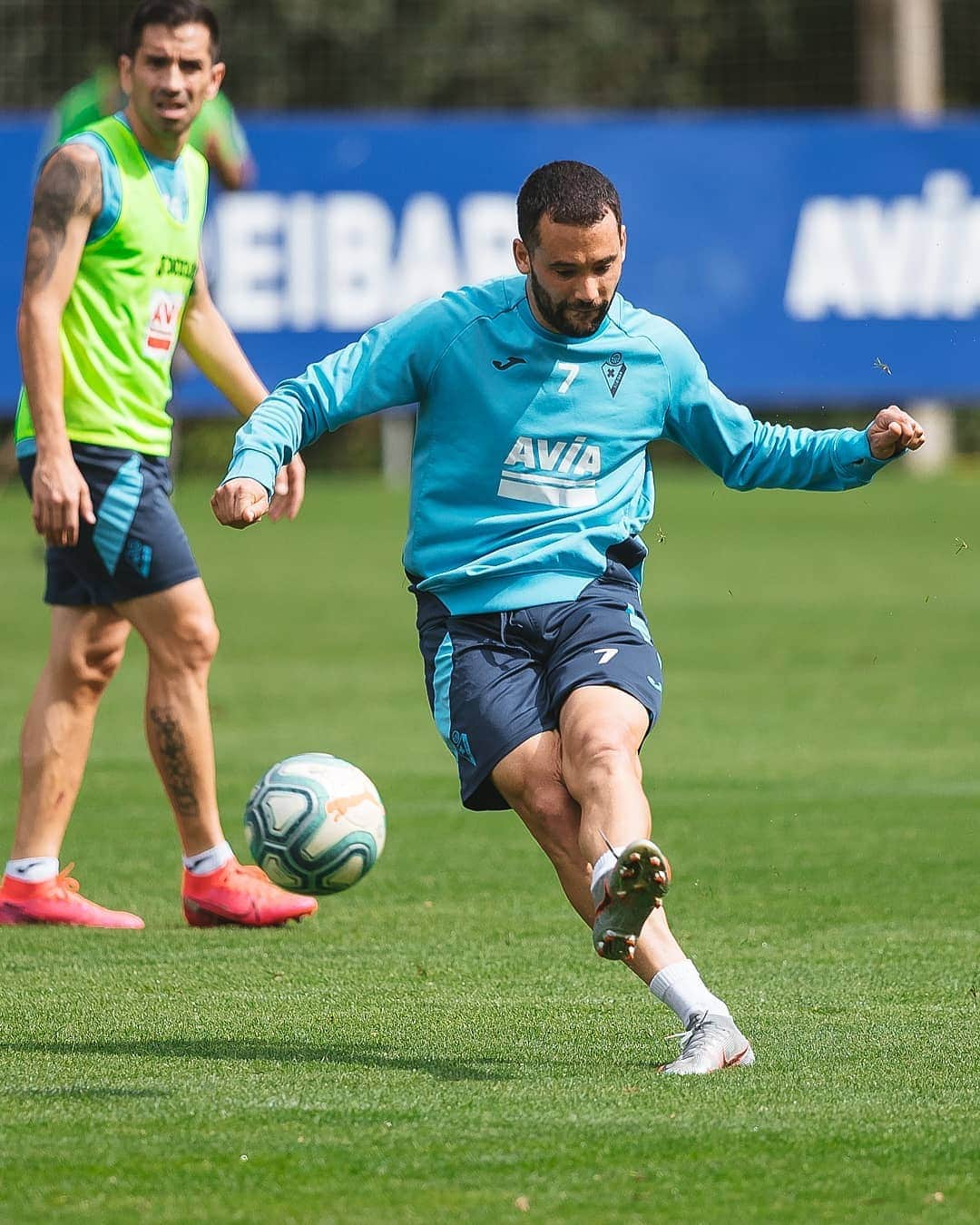 SDエイバルさんのインスタグラム写真 - (SDエイバルInstagram)「Last week of football 💪💪💪💪」7月14日 20時25分 - sdeibar