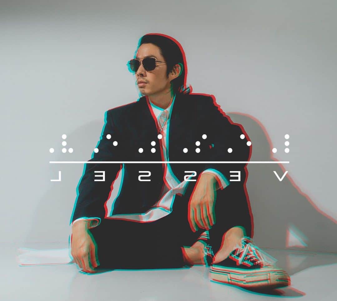呉建豪のインスタグラム：「7th Dimension available now.  @xvessel_official  @glasstique  @puyioptical」