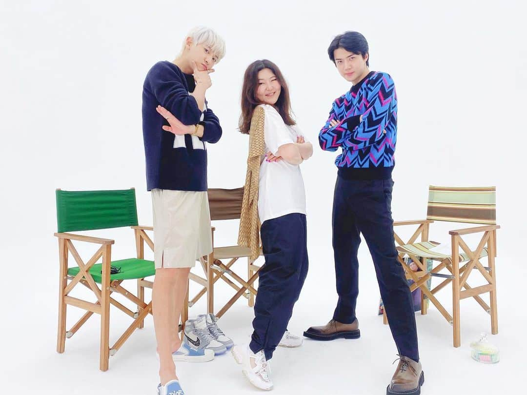 EXOさんのインスタグラム写真 - (EXOInstagram)「세훈&찬열 with 한혜연!🐥🍒✌🏻  #SEHUN & #CHANYEOL at 슈스스TV! Coming soon...💫  #세훈_찬열 #SEHUN_CHANYEOL #EXO_SC #1BillionViews #10억뷰 #세훈 @oohsehun #찬열 @real__pcy #엑소 #EXO #weareoneEXO #슈스스TV #한혜연 @hhy6588」7月14日 21時00分 - weareone.exo