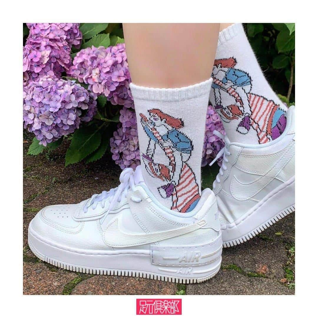 足元倶楽部 公式アカウントのインスタグラム：「. ブランド : NIKE モデル名 : AIR FORCE 1 SHADOW . (@shima_17__ )さんの足元倶楽部 . ▼今すぐフォローして最新情報をチェックしよう！ . 【NIKE 公式アカウント】 ⇒#@nike . #newbalance #nb #m1300 #足元クラブ #足元くら部#足元#あしもと倶楽部 #スニーカー #スニーカーコーデ #スニーカー同好会 #キックス #靴 #コーディネート#スナップ#ファッションスナップ #ストリートスナップ #お気に入りの一足 #今日の逸足#逸足 #운동화 #kicks#newkicks」