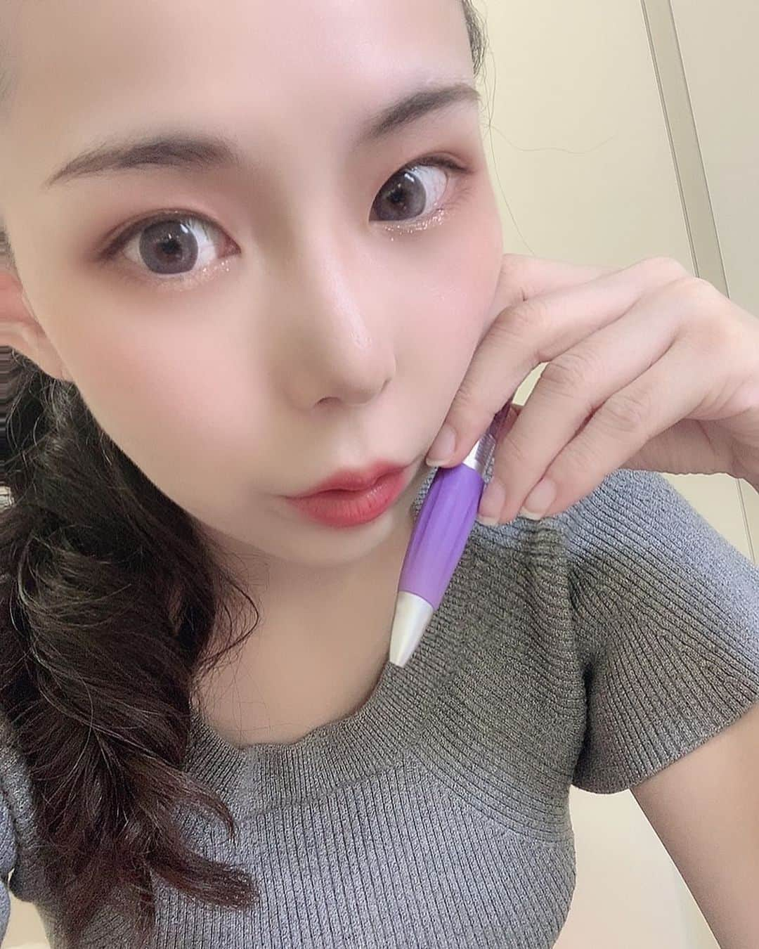 吉根ゆりあさんのインスタグラム写真 - (吉根ゆりあInstagram)「パラパラ漫画みたいにして見てください(ピアス注意) #吉根ゆりあ  #av女優  #パラパラ漫画風  #舌ピ」7月14日 21時01分 - julia_yoshine