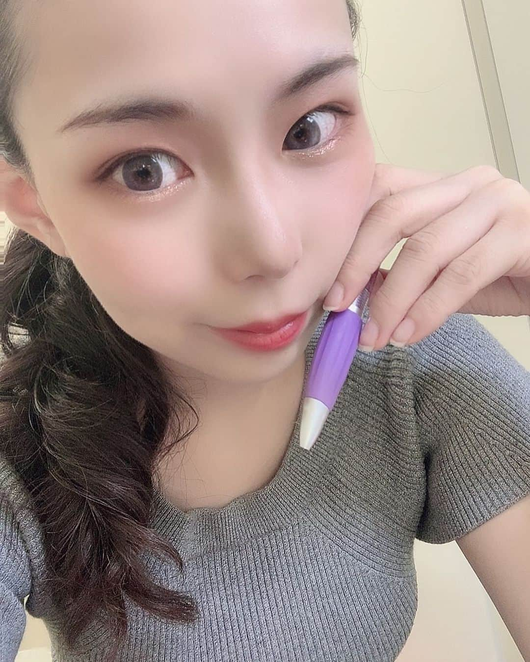 吉根ゆりあさんのインスタグラム写真 - (吉根ゆりあInstagram)「パラパラ漫画みたいにして見てください(ピアス注意) #吉根ゆりあ  #av女優  #パラパラ漫画風  #舌ピ」7月14日 21時01分 - julia_yoshine