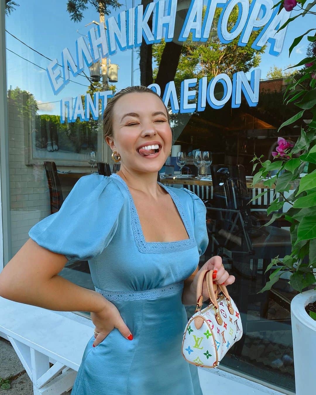 トーリ・ウェブスターのインスタグラム：「I was meant to be in Greece right now... instead I’m standing in front of my fave Greek restaurant in downtown Toronto 🦋🦋🦋 life is cute like that 💙」