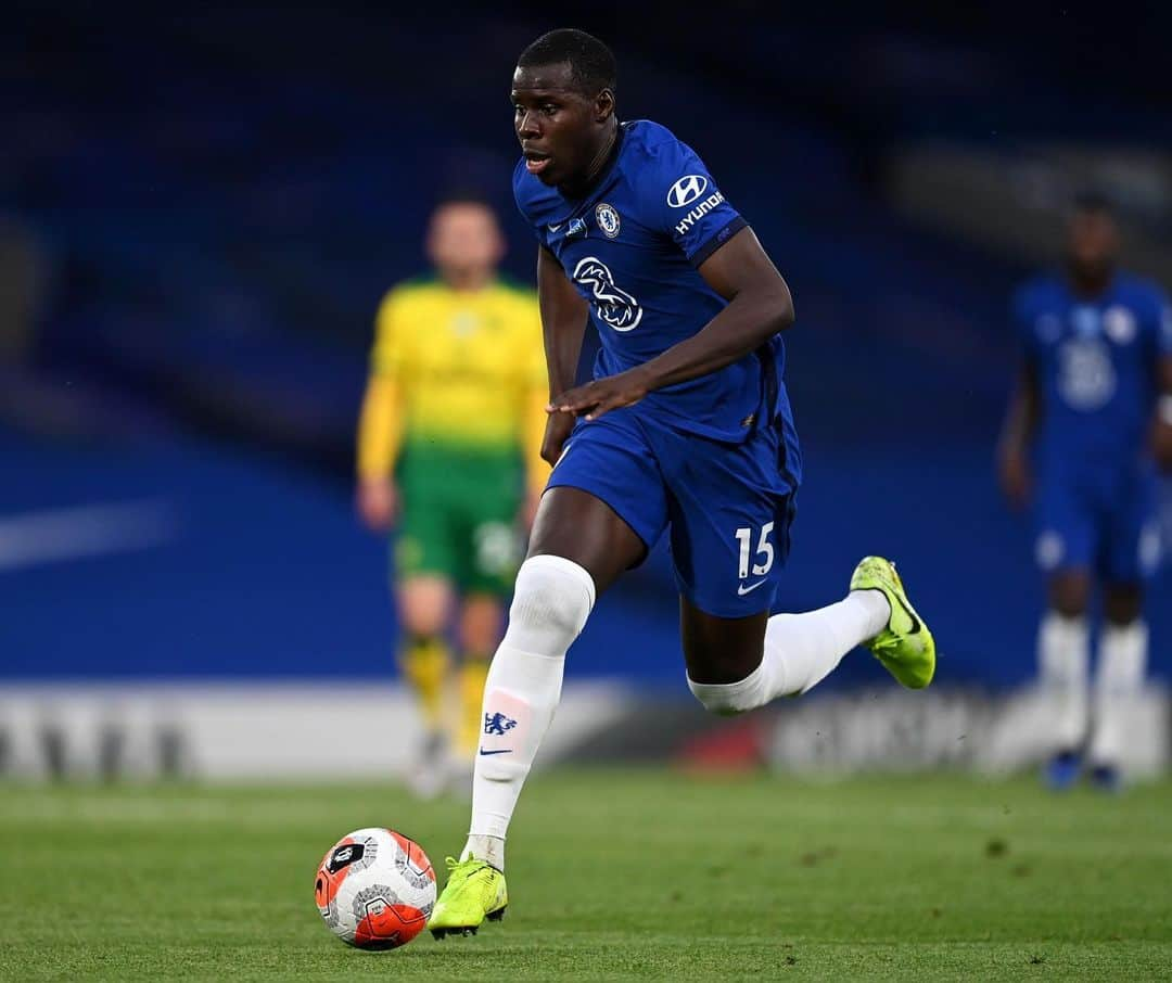 クル・ズマさんのインスタグラム写真 - (クル・ズマInstagram)「Back to winning ways ⚽️ clean sheet 🙌🏿 @chelseafc #lazoumance」7月15日 7時54分 - kurtzouma