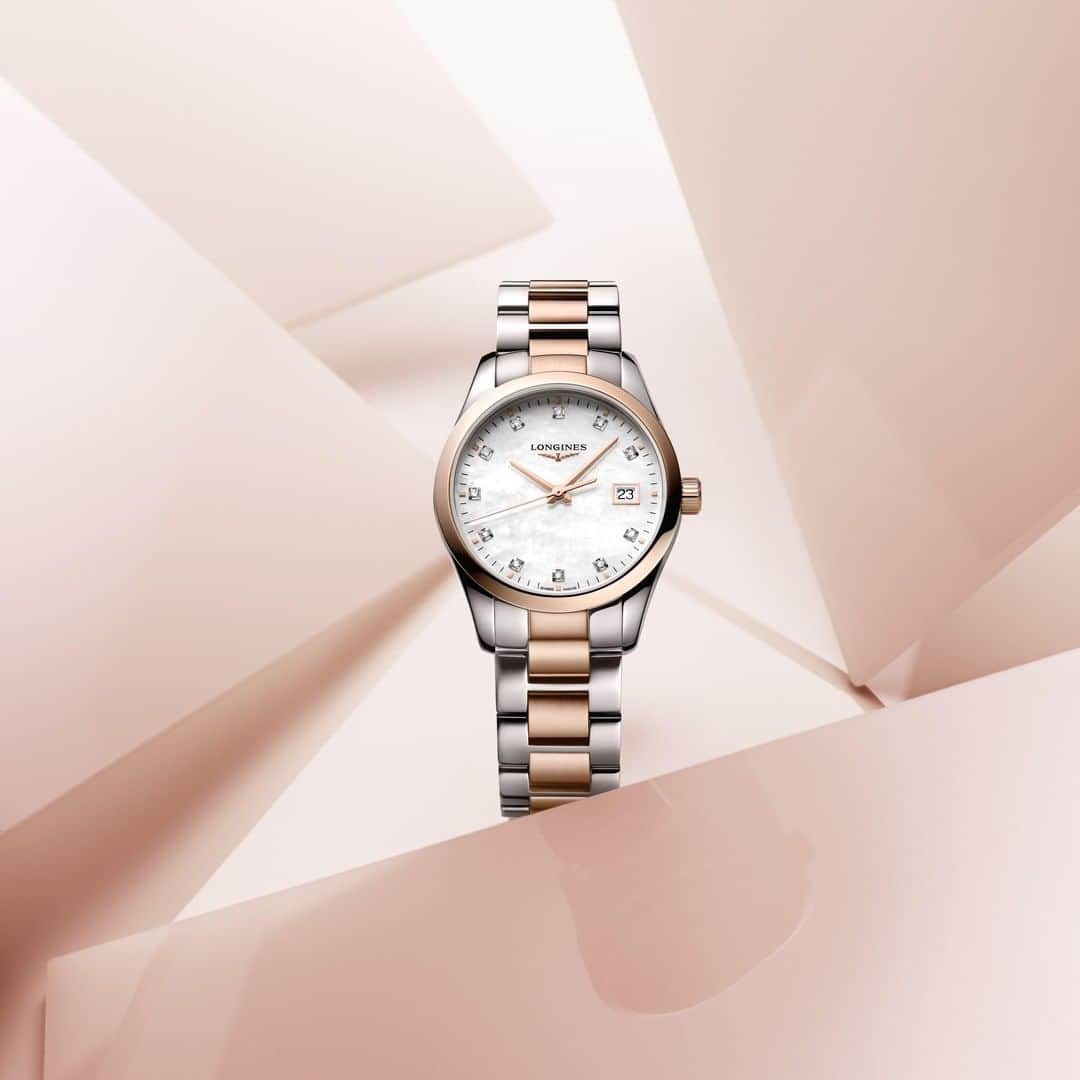 ロンジンさんのインスタグラム写真 - (ロンジンInstagram)「Longines pairs soft materials with dynamic lines to create the #ConquestClassic collection. Ref. L2.386.3.87.7 Available in a few weeks. #EleganceisanAttitude」7月14日 23時03分 - longines