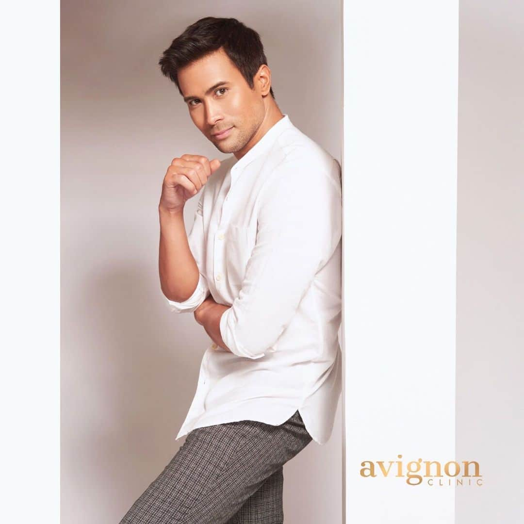 サム・ミルビーのインスタグラム：「@avignonclinic Thank you for welcoming me to the family!   #SamMilbyForAvignon #AllThingsNewWithAvignon」