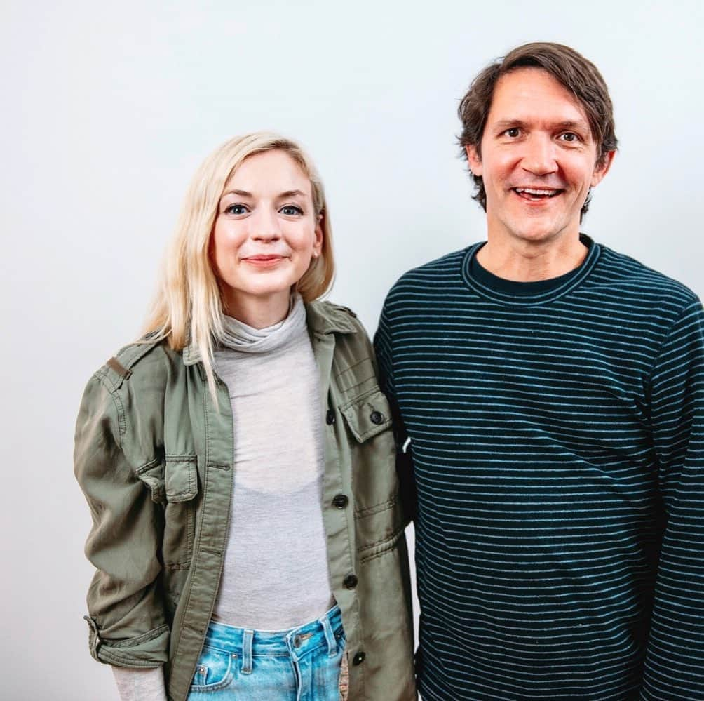 エミリー・キニーさんのインスタグラム写真 - (エミリー・キニーInstagram)「🤩This episode is really special @timkasher and I talk about growing up in Nebraska and managing criticism when it comes to your creative work. Also, Tim performs a new song!!! Let me know what you think of this episode in the comment ☕️😎❤️ link to podcast in bio and stories」7月15日 1時00分 - emmykinney