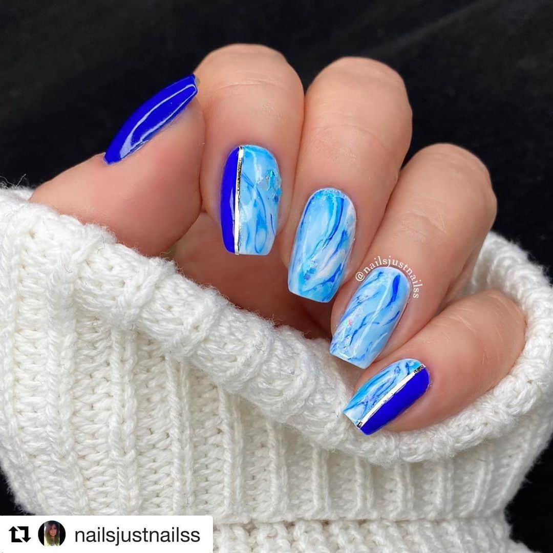 Nail Designsさんのインスタグラム写真 - (Nail DesignsInstagram)「Credit: @nailsjustnailss  ・・・ Blue #marblenails for today 😀💙 . .  #nailart #showmynails  #маникюр #дизайнногтей #uñasdecoradas  #naildesign  #nailitdaily #nails2inspire #nailsjustnailss #nailspafeature #nailitmag #nailfashion #naturalnails #bluenails #marblenailsart」7月15日 1時59分 - nailartfeature