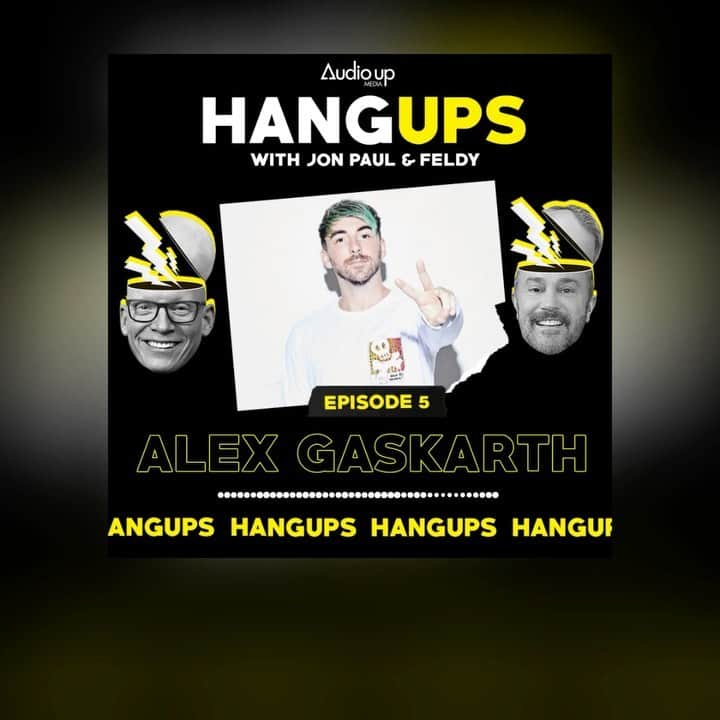 ジョン・フェルドマンのインスタグラム：「It was my honor this week to have singer of @alltimelow and friend @alexgaskarth on @jonpaulcrimi and my show #hangups this week! Thank you @audioupmedia for hosting! This episode rules!」