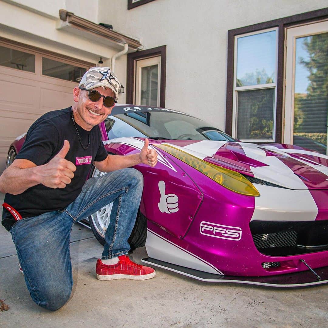 スティーブのインスタグラム：「Thumbs up to all the good people in our care community. California or Texas, Japan Asia or anywhere for that matter, I have been blessed to meet so many nice people over the years and so many terrific relationships and friendships too! Thanks  世界の皆にサムズアップを送りたい！！よろしく！！ #thumbsup #サムズアップ」