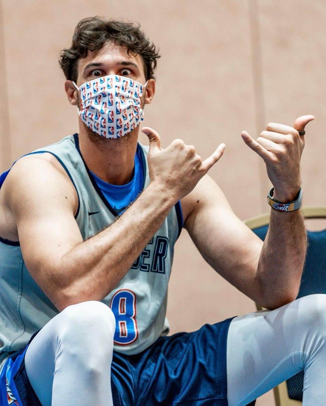 NBAさんのインスタグラム写真 - (NBAInstagram)「It's an easy three-step play.  Wear a mask. Wash your hands. Social distance.  #NBATogether  For all of the latest health & safety guidelines, visit cdc.gov」7月15日 6時25分 - nba