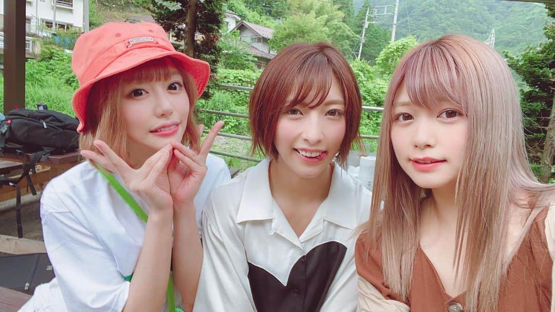 紺野ひかるのインスタグラム：「. 阿部乃ちゃんねる収録お泊まりロケの思い出🌻 . 自分たちで釣った魚めためたに美味しかったし 陶芸も夢中になって楽しかったし、 なにより3人で1泊2日出来た事が1番嬉しかった🥰 . . #紺野ひかる #こんぴか #セクシー女優 #AV女優 #阿部乃みく #浜崎真緒 #阿部乃ちゃんねる」