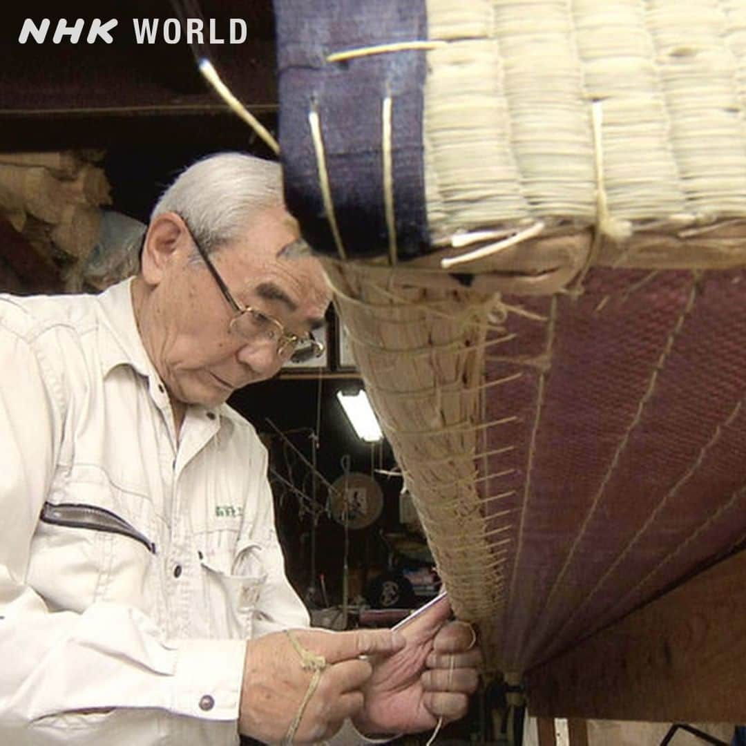 NHK「WORLD-JAPAN」さんのインスタグラム写真 - (NHK「WORLD-JAPAN」Instagram)「🇯🇵Tatami mats are unique to Japan, influencing both life and culture for over 1,300 years. They are meticulously crafted, with skilled artisans keeping tatami-making traditions alive.🌾 . 👉Watch program  Search  Core Kyoto: Tatami - The Flooring Underlying Japanese Culture  Free On Demand  NHK WORLD-JAPAN website.👀 . 👉Tap the link in our bio for more on the latest from Japan. . . #tatami #tatamiroom #washitsu #japaneseroom #japaneseinterior #japanesestyleroom #japanesearchitecture #japanarchitecture #teaceremony #teaceremonyroom #tatamimat #tatamimaker #japanartisan #japantradition #preservingtraditions #sukiyaarchitecture #japanculture #oldjapan #cooljapan #stayhome #discoverjapan #madeinjapan #traditionalkyoto #kyoto #japan #kyotojapan #CoreKyoto #nhkworld #nhkworldjapan #nhk」7月15日 17時00分 - nhkworldjapan