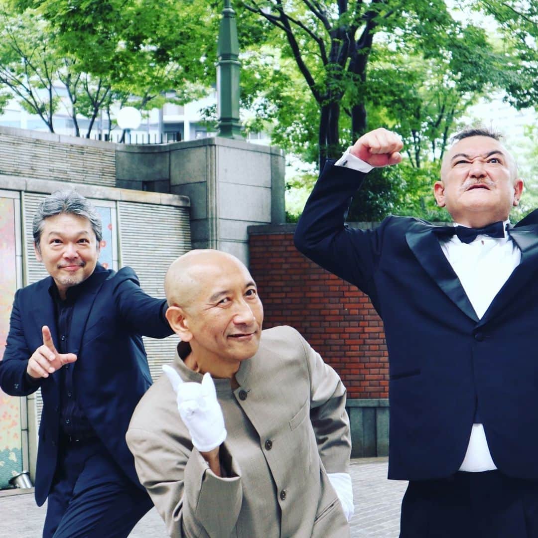 三上市朗のインスタグラム：「今夜0:00 ローンチ！」