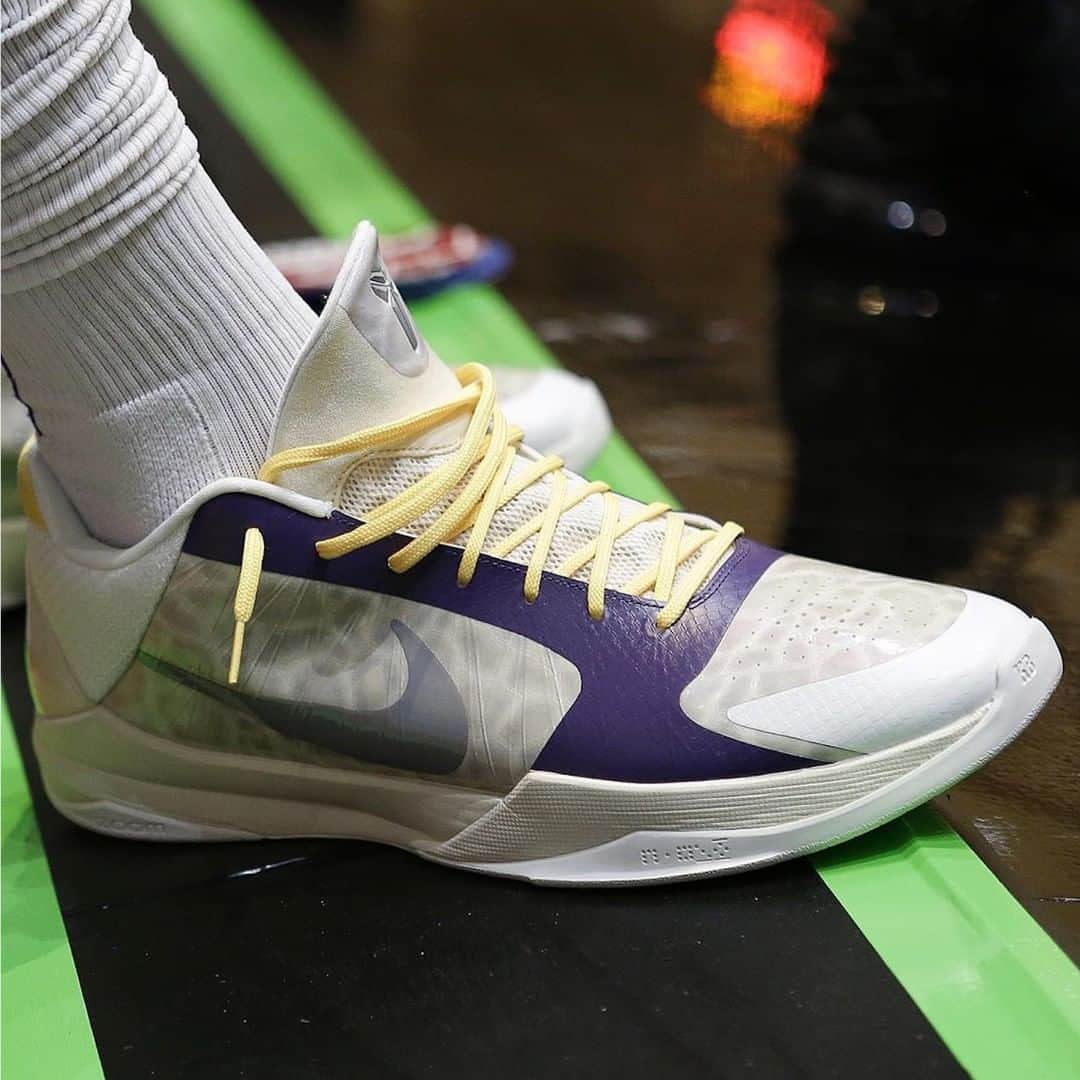 Sneaker Newsさんのインスタグラム写真 - (Sneaker NewsInstagram)「The Nike Kobe 5 Protro in PE colors has been a common sight among NBA players during shoot-arounds before the looming season re-start. Anthony Davis, PJ Tucker, and Tobias Harris are just some of the players that have favored this legendary Kobe model. Hit the link in our bio to see some of the colorways that have surfaced.」7月15日 9時01分 - sneakernews