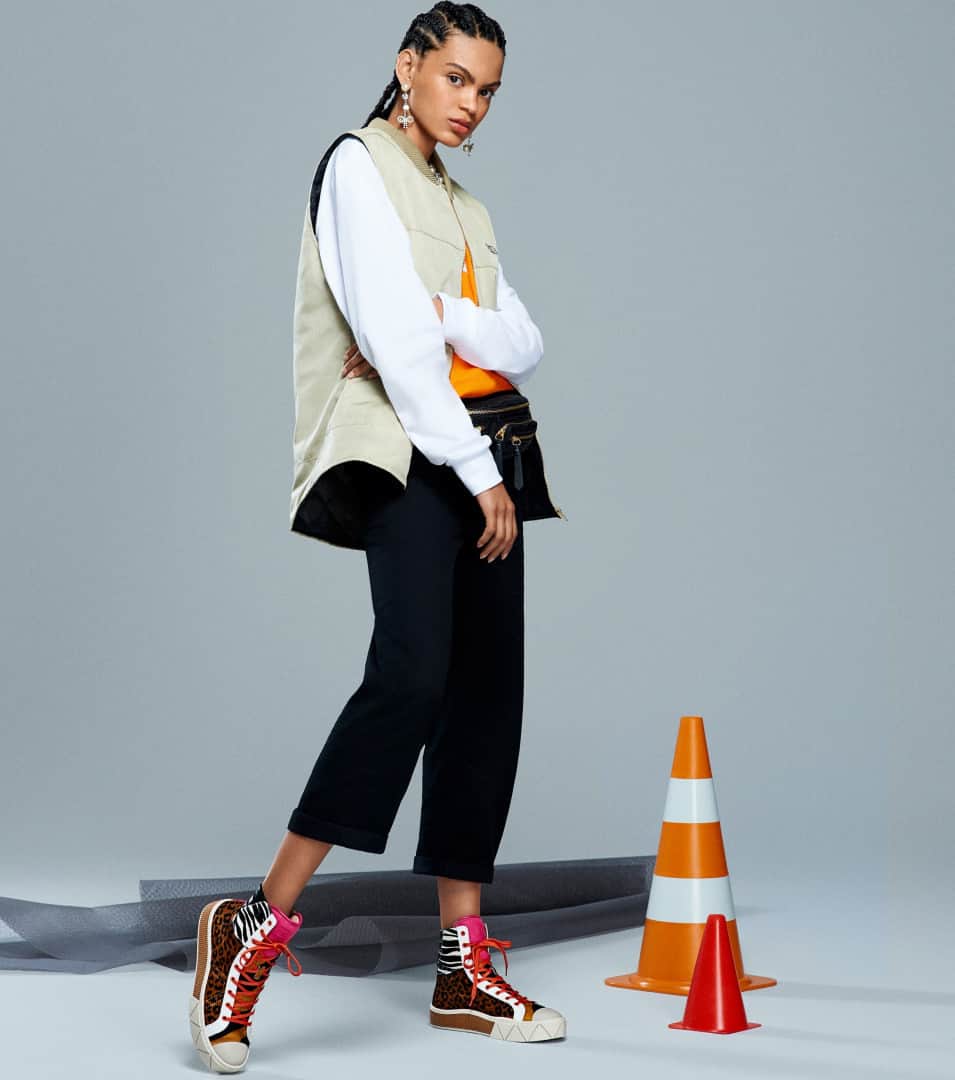 Schutzのインスタグラム：「SHOP NOW - SCHUTZ URBAN SNEAKER HIGH ❤️ #schutzurban」
