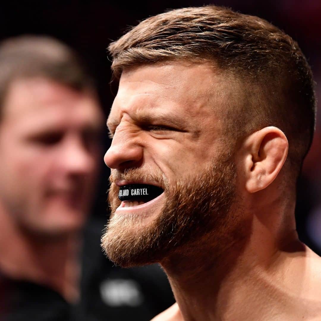 UFCさんのインスタグラム写真 - (UFCInstagram)「Cool. Calm. Collected.  @CalvinKattar discussed his fight mentality on @UFCUnfiltered.   [Listen now on @StitcherPodcasts]」7月15日 9時33分 - ufc
