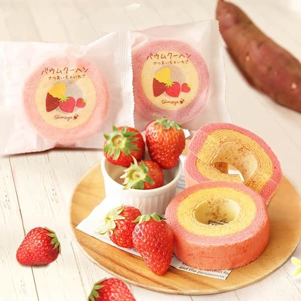 おいもやのインスタグラム：「＼美味しい苺スイーツはいかが？／ . こんにちは！おいもやです . 本日 7/15は「お菓子の日」＆「苺の日」なんです！ . 皆さんは今日のおやつには何を召し上がりますか？ . おいもやではこんな焼き菓子をご用意♪ 苺とサツマイモのしっとりバウムクーヘンです . ぜひ苺とお芋のハーモニーを味わってみてください🥺💕 . それでは本日も良い一日をお過ごしくださいませ🍓  #苺 #いちご #イチゴ #バウムクーヘン #お芋スイーツ #さつまいも #おいも #お芋 #スイーツ好きな人と繋がりたい #おいもや #静岡 #掛川 #いいね返し #ショップでもネットでも販売中！」