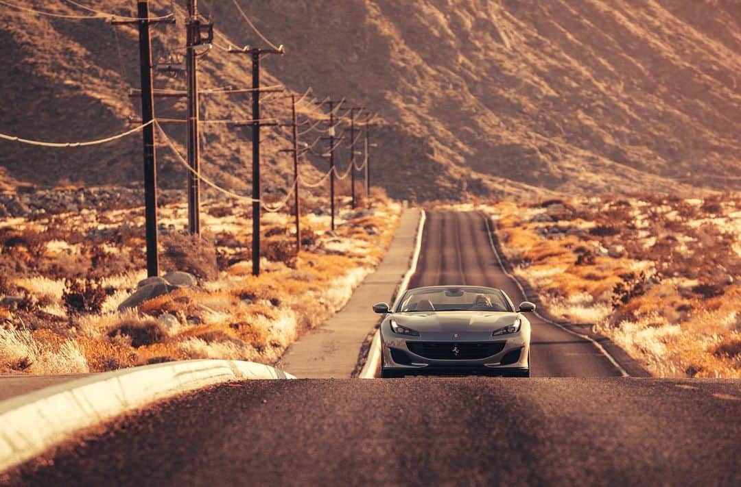 Ferrari USAさんのインスタグラム写真 - (Ferrari USAInstagram)「The open road is beckoning. #FerrariPortofino」7月15日 12時19分 - ferrariusa