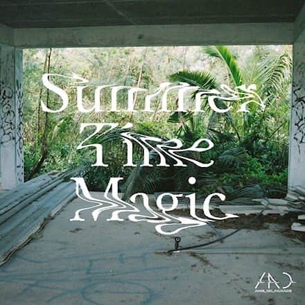 大澤実音穂さんのインスタグラム写真 - (大澤実音穂Instagram)「🏖🌻🎐🍉☀️ 『 Summer Time Magic (Acoustic Session Ver.) 』がリリースされました！カホンとコーラスをしております。素敵な夏になりますように。」7月15日 13時38分 - ______mineho