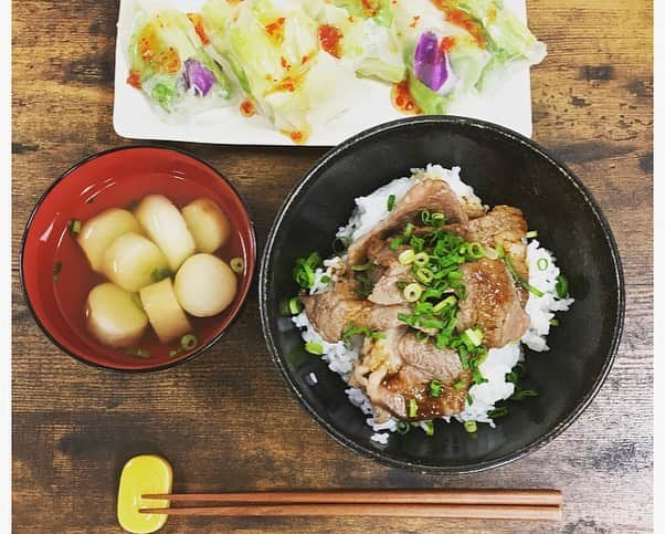 千眼美子さんのインスタグラム写真 - (千眼美子Instagram)「・ 🍚🍚🍚🍚🍚🍚🍚  #自炊 #the炊 #ごはん #夕飯 #オムレツ #カニカマ #うなぎ #ゴーヤーチャンプルー  #丼 #千眼美子 #公式lineblog」7月15日 13時34分 - yoshiko_sengen