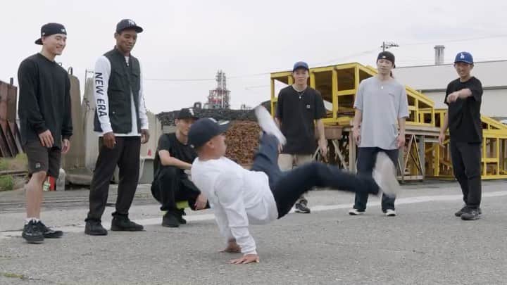 野中泰輔のインスタグラム：「@thefloorriorz x @newerajapan 🔥 是非Youtubeでもチェックして下さい👍🙏  #newera #newerajapan #thefloorriorz」