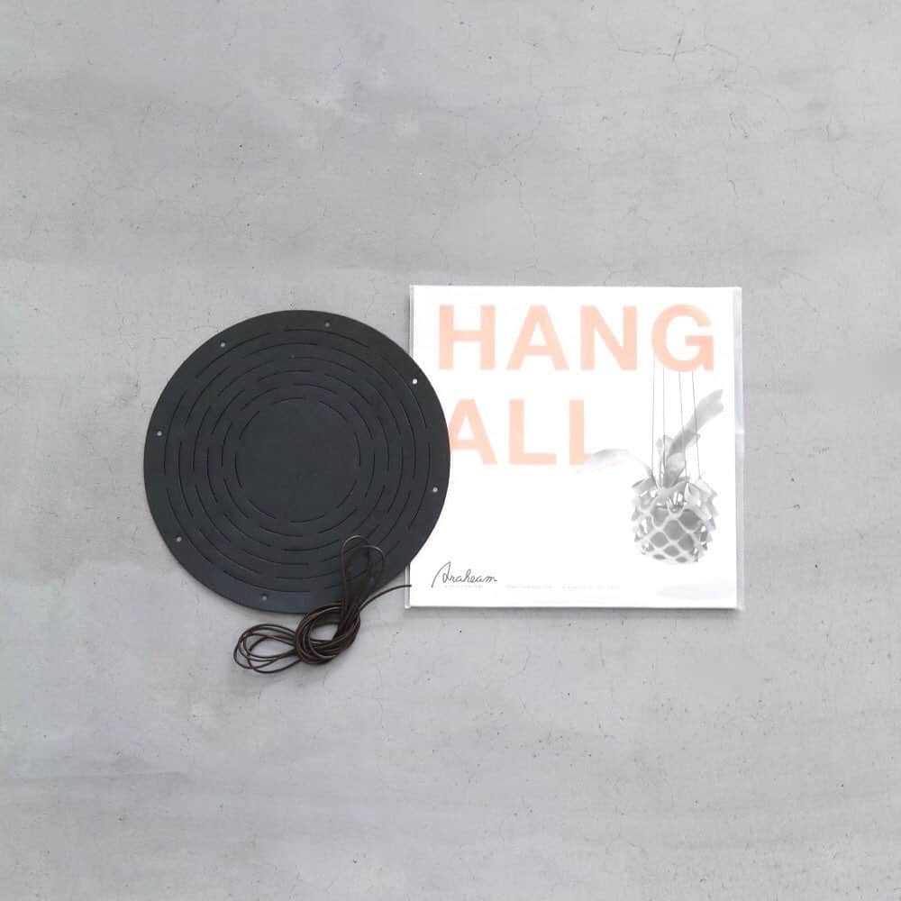 wonder_mountain_irieさんのインスタグラム写真 - (wonder_mountain_irieInstagram)「_ Araheam / アラヘアム “HANG ALL” ￥3,080- _ 〈online store / @digital_mountain〉 https://www.digital-mountain.net/shopdetail/000000011913/ _ 【オンラインストア#DigitalMountain へのご注文】 *24時間受付 *15時までのご注文で即日発送 *1万円以上ご購入で送料無料 tel：084-973-8204 _ We can send your order overseas. Accepted payment method is by PayPal or credit card only. (AMEX is not accepted)  Ordering procedure details can be found here. >>http://www.digital-mountain.net/html/page56.html  _ #Araheam #アラヘアム _ 本店：#WonderMountain  blog>> http://wm.digital-mountain.info _ 〒720-0044  広島県福山市笠岡町4-18  JR 「#福山駅」より徒歩10分 #ワンダーマウンテン #japan #hiroshima #福山 #福山市 #尾道 #倉敷 #鞆の浦 近く _ 系列店：@hacbywondermountain _」7月15日 14時16分 - wonder_mountain_