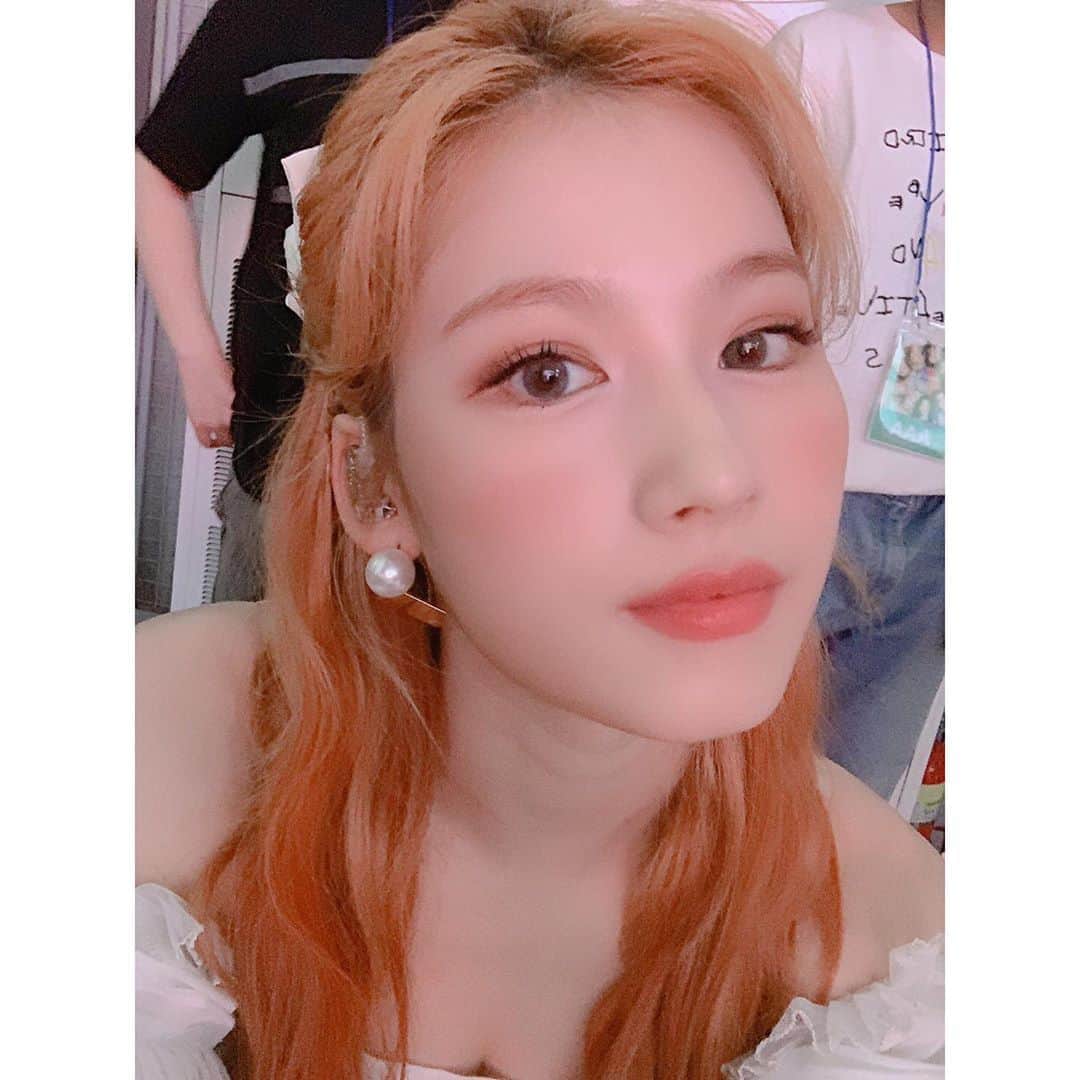 のインスタグラム：「オリコンといい、ビルボードといい Fanfareを沢山の方々に聞いていただけて 少しでも力に、支えになれてるのかなと思うととても嬉しいです💜 こんな時期ですがみんなで乗り越えましょう！ いつもありがとうございます💜」