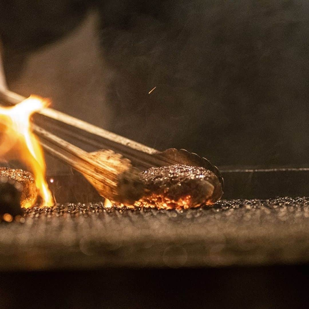 ハンバーグ師匠（井戸田潤）さんのインスタグラム写真 - (ハンバーグ師匠（井戸田潤）Instagram)「挽肉と米 感動の美味さ。 #ハンバーグ師匠 #挽肉と米 #ハンバーグ大師匠」7月15日 14時39分 - jujuju_101010